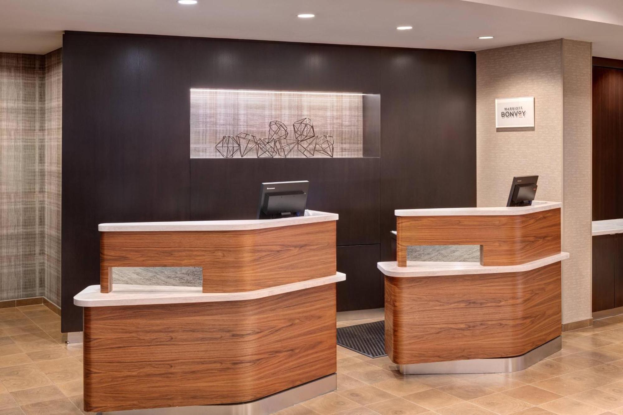 Courtyard By Marriott Pittsburgh Washington Meadow Lands Hotel Kültér fotó