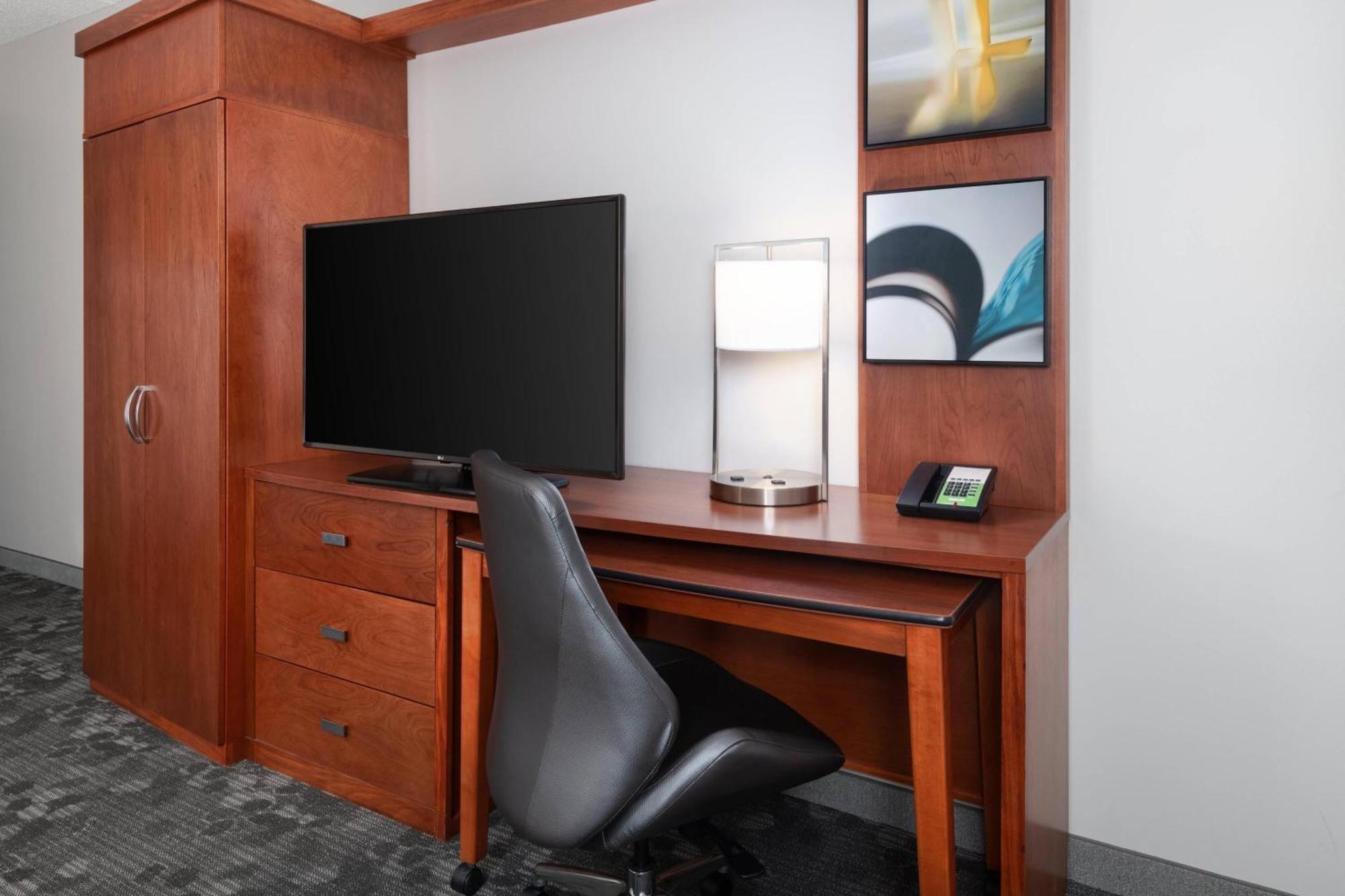 Courtyard By Marriott Pittsburgh Washington Meadow Lands Hotel Kültér fotó
