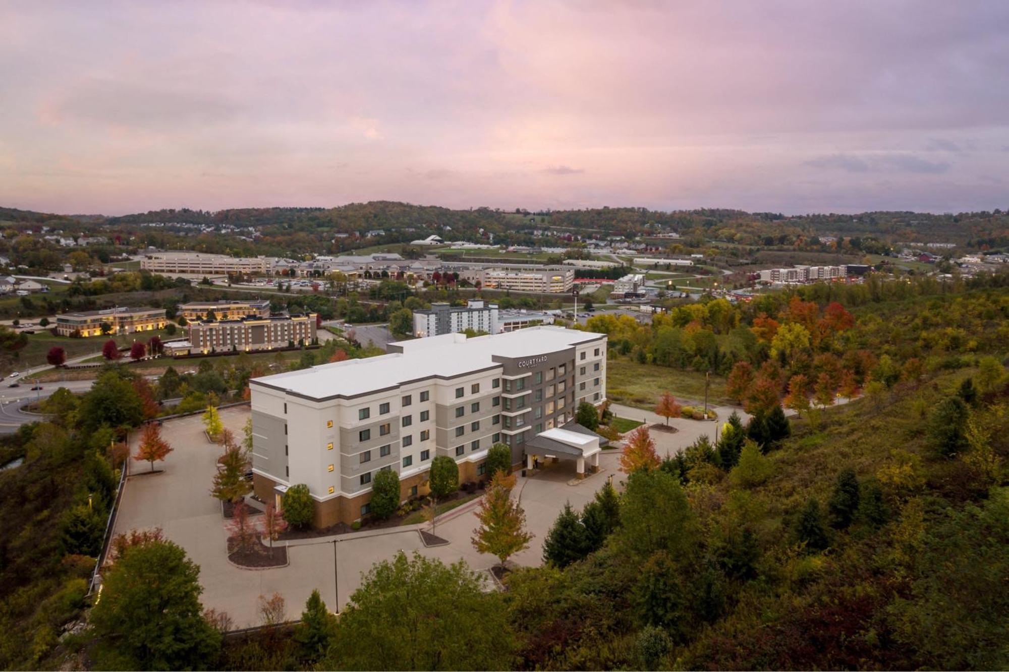 Courtyard By Marriott Pittsburgh Washington Meadow Lands Hotel Kültér fotó