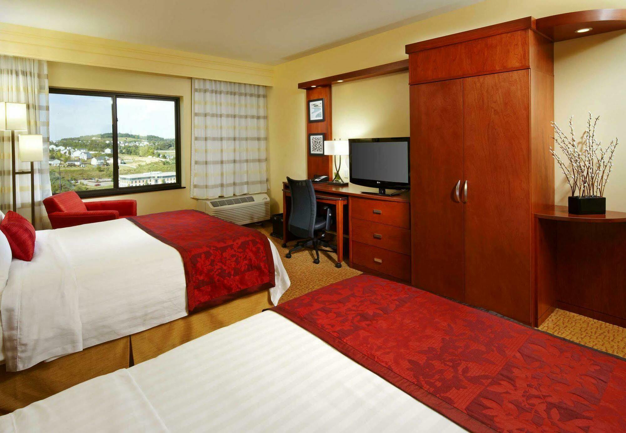 Courtyard By Marriott Pittsburgh Washington Meadow Lands Hotel Kültér fotó